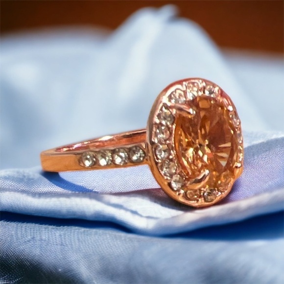 Champagne Crystal Morganite and Cubic Zirconium 14kRose Gold plated Woman’s Ring - Picture 3 of 7
